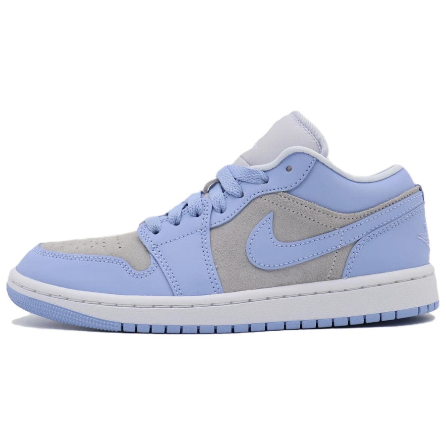 エアジョーダン1 Nike Women's Air Jordan 1 Low "Football Grey/Aluminum/White" DC0774-050