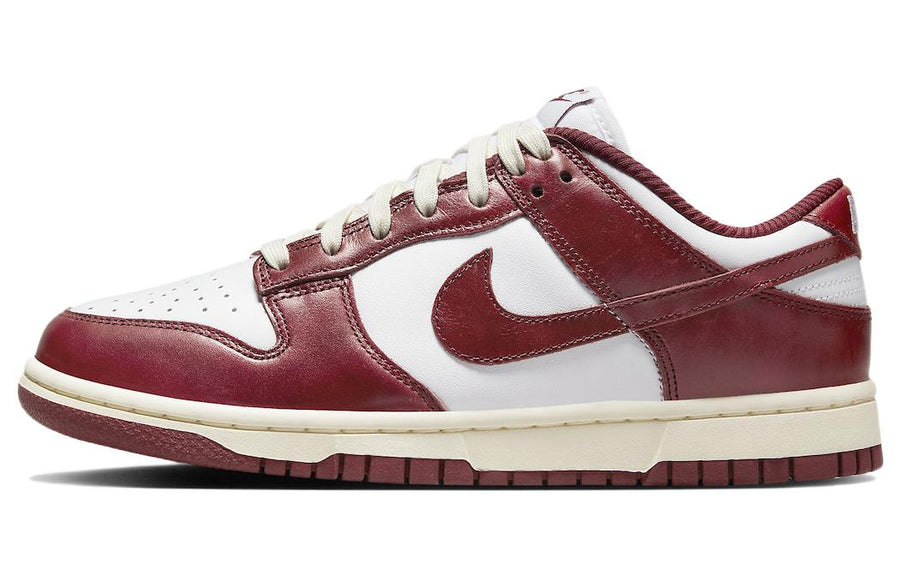 ナイキ ダンク Nike Women's Dunk Low PRM "Team Red and White" FJ4555-100