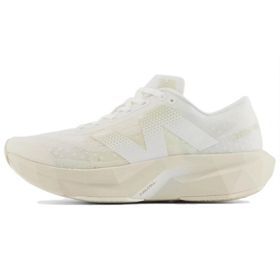 ニューバランス フューエルセル New Balance Women's FuelCell Rebel V4 "White/Linen/Sea Salt" WFCXLJ4