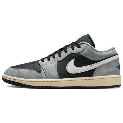 エアジョーダン1 Nike Air Jordan 1 Low SE "Light Smoke Grey/Off Noir" HQ2010-012