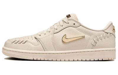 エアジョーダン1 Nike Women's Air Jordan 1 Low MM "Legend Light Brown/Metallic Gold" FN5032-200