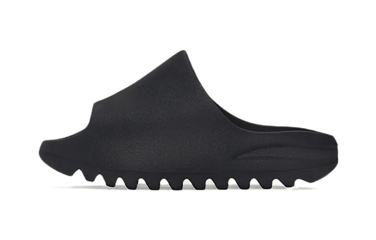 アディダス イージースライド adidas KIDS YEEZY Slide "ONYX" HQ4115