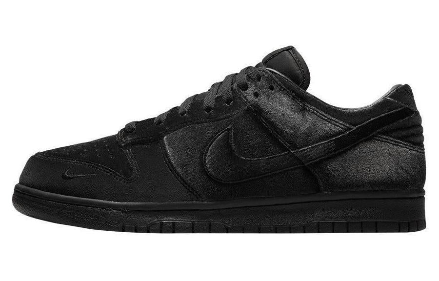 ナイキ ダンク Dover Street Market × Nike Dunk Low "Triple Black" DH2686-002