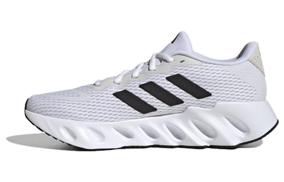 アディダス adidas Switch Run "Footwear White/Core Black/Halo Silver" IF5719