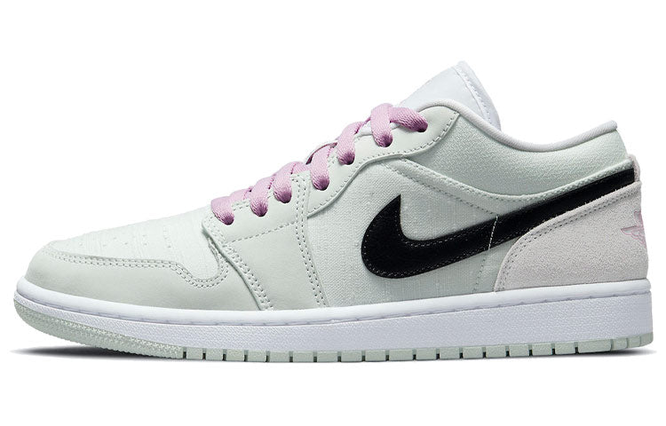 エアジョーダン1 Nike Women's Air Jordan 1 Low "Barely Green" CZ0776-300
