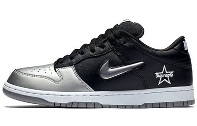 ナイキ ダンク Supreme × Nike Dunk Low "Metallic Silver/Black" CK3480-001