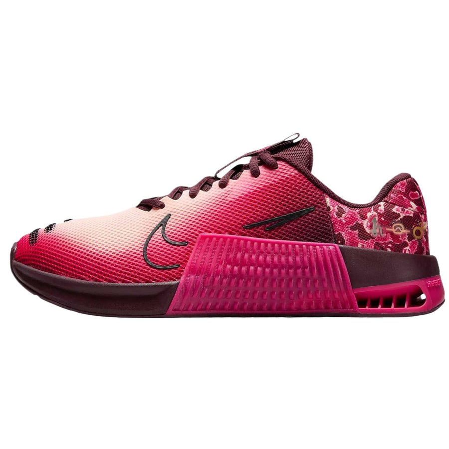ナイキ Nike Women's Metcon 9 AMP "Burgundy Crush/Dark Beetroot/Rush Pink/Black" DZ2539-600