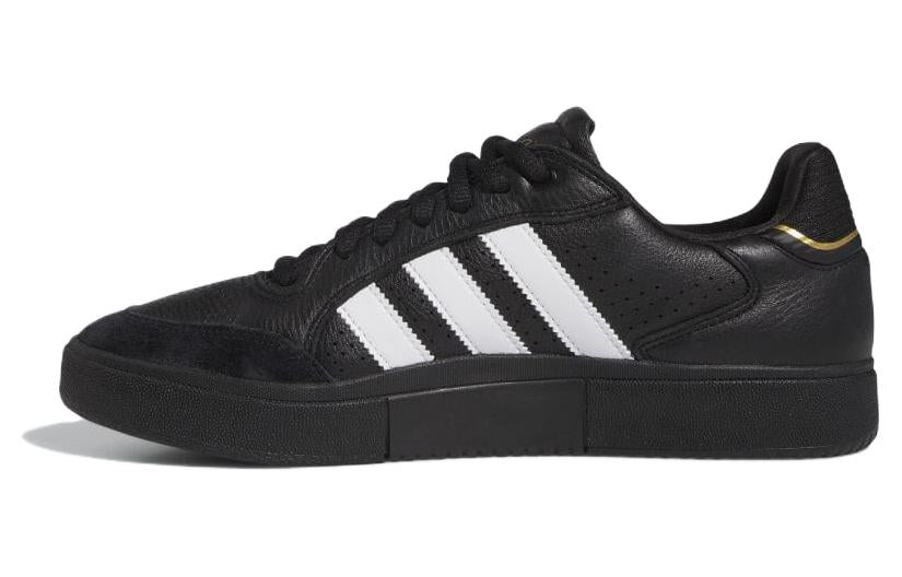 アディダス adidas Tyshawn Low "Core Black/Footwear White/Gold Metallic" IE3124