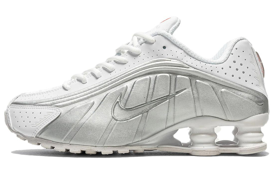 ナイキ ショックス Nike Women's Shox R4 "White and Metallic Silver" AR3565-101