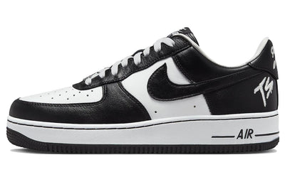 ナイキ エアフォース1 Terror Squad × Nike Air Force 1 Low QS "Blackout" FJ5756-100