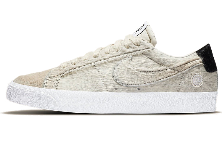 ナイキ ブレーザー Medicom Toy × Nike SB Blazer Low "Be@Rbrick" CZ4620-200