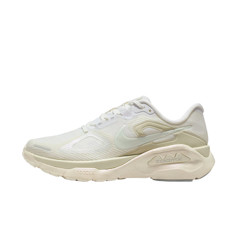 ナイキ Nike Women's Structure Plus "White/Sea Glass" IO9913-100