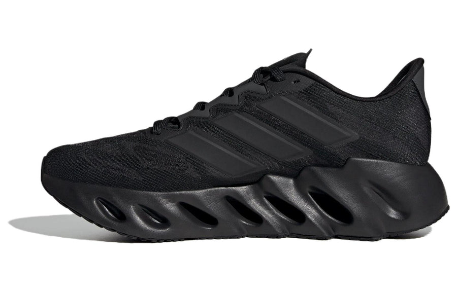 アディダス adidas Switch FWD "Core Black/Carbon" ID1779