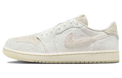 エアジョーダン1 Chris Paul × Nike Air Jordan 1 Low OG "Light Cream and Sail" FZ0455-200