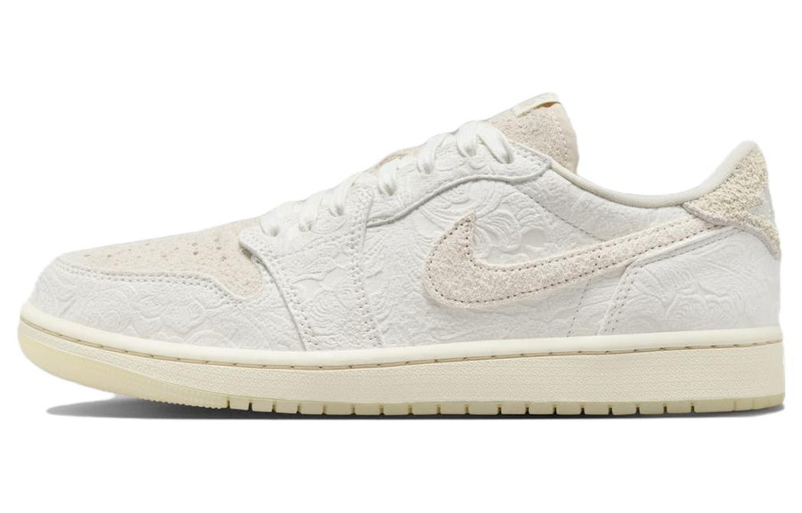エアジョーダン1 Chris Paul × Nike Air Jordan 1 Low OG "Light Cream and Sail" FZ0455-200