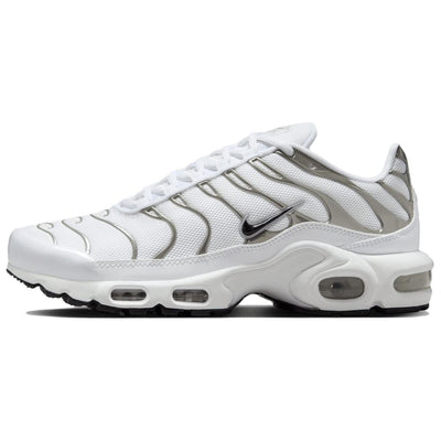ナイキ エアマックスプラス Nike Women's Air Max Plus "White Chrome" HJ9743-100