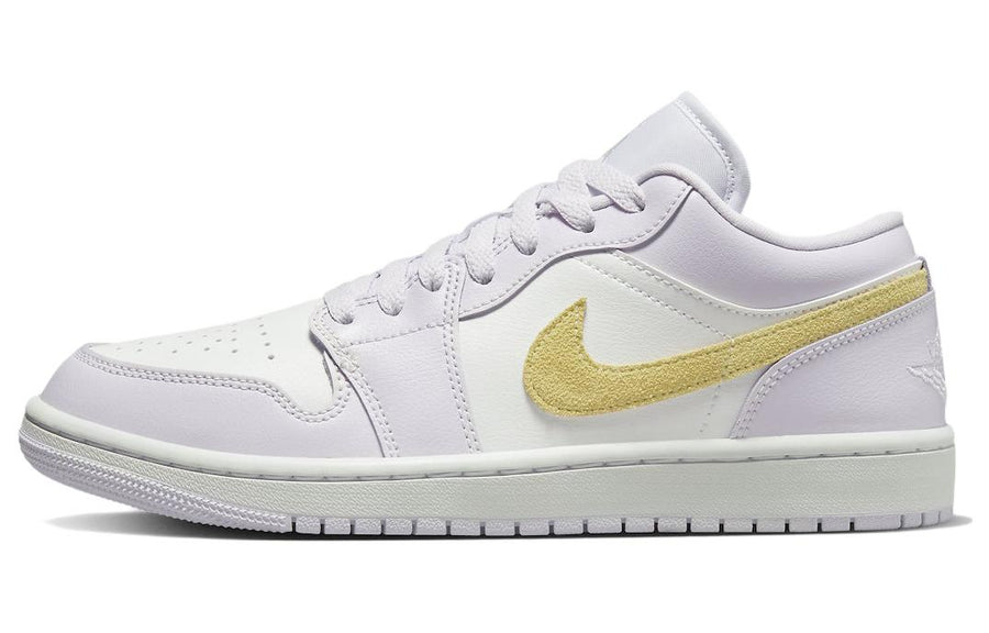 エアジョーダン1 Nike Women's Air Jordan 1 Low "Barely Grape" DC0774-501