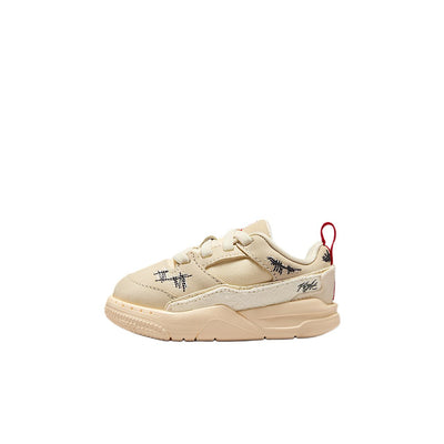 ジョーダン フライトコート Who Decides War × Nike TD Jordan Flight Court "Coconut Milk/Varsity Red/Muslin/Off Noir" HQ2959-100