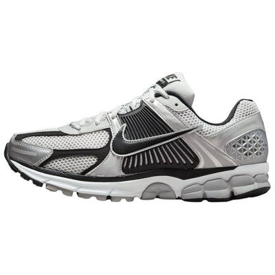 ナイキ ボメロ Nike Zoom Vomero 5 "Metallic Silver/Pure Platinum/White/Black" FJ4151-004