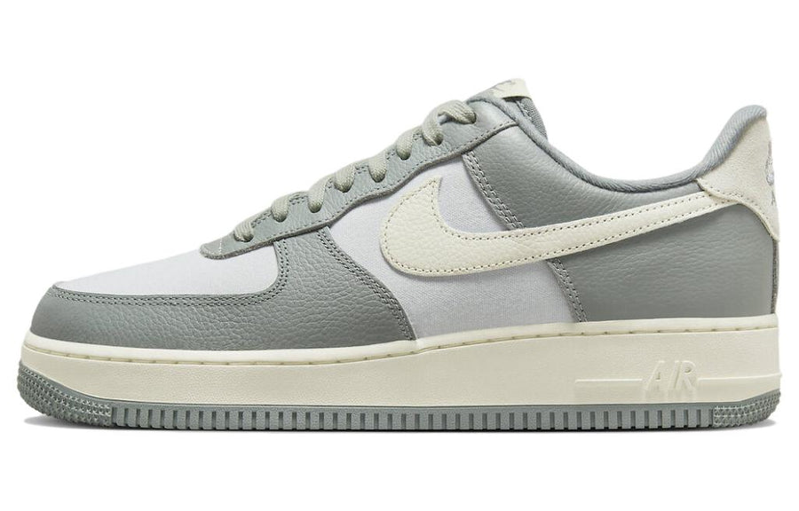 ナイキ エアフォース1 Nike Air Force 1 '07 LX NBHD "Mica Green/Photo Dust/Coconut Milk" DV7186-300