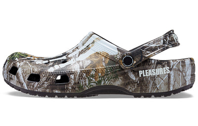 クロックス クラシック クロッグ Pleasures × Crocs Classic Clog "Camo" 208267-960