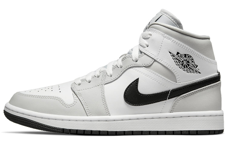エアジョーダン1 Nike Women's Air Jordan 1 Mid "Grey Fog/White/Black" BQ6472-015