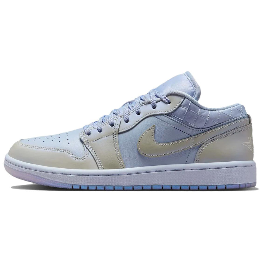 エアジョーダン1 Nike Women's Air Jordan 1 Low SE "Pearlized" IM5129-010