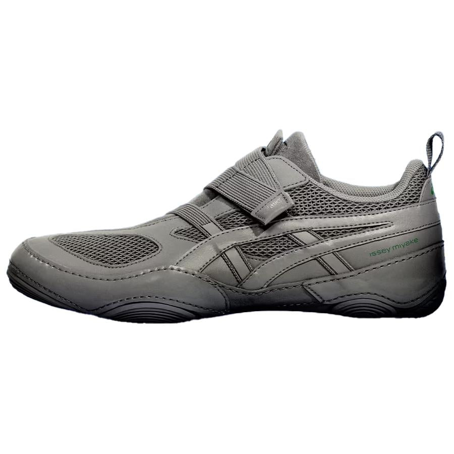 アシックス ISSEY MIYAKE × Asics Hyper Taping "Grey" 1203B189-020