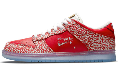 ナイキ SB ダンク Stingwater × Nike SB Dunk Low "Magic Mushroom" DH7650-600