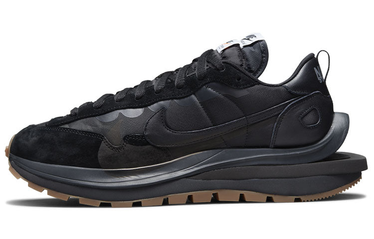ナイキ sacai × Nike VaporWaffle "Black Gum" DD1875-001