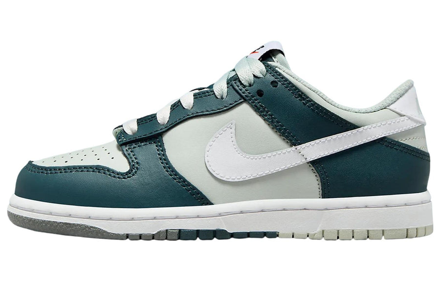 ナイキ ダンク Nike GS Dunk Low "Deep Jungle/Light Silver/White" FB9109-300