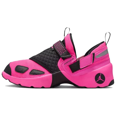 ジョーダン Nike Women's Jordan Trunner LX "Pink Blast/Black" HQ2164-600