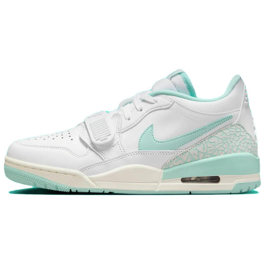 ジョーダン レガシー312 NIke Women's Jordan Legacy 312 Low "Light Dew" HJ9041-100