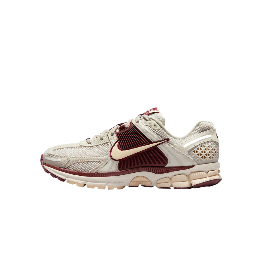 ナイキ ボメロ Nike Women's Zoom Vomero 5 "Light Orewood Brown" IO7596-021