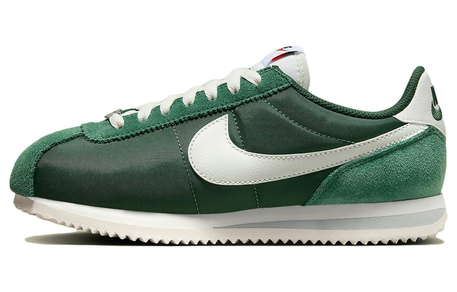ナイキ コルテッツ Nike Women's Cortez "Fir" DZ2795-300