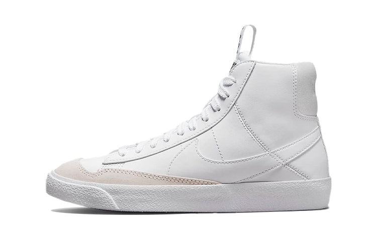 ナイキ ブレーザー Nike GS Blazer Mid 77 SE "White White Black White" DH8640-102