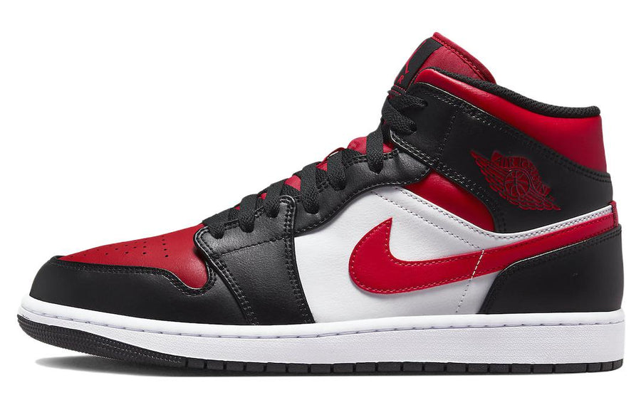 エアジョーダン1 Nike Air Jordan 1 Mid "Black/Gym Red/White" 554724-079