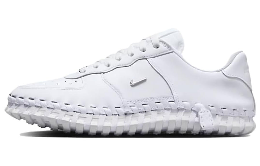 ナイキ Jacquemus × Nike Women's J Force 1 Low LX "White" DR0424-100