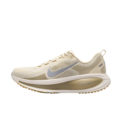 ナイキ ボメロ Nike Vomero 18 "Light Khaki/Desert Khaki/Sail/Metallic Silver" IM8333-200
