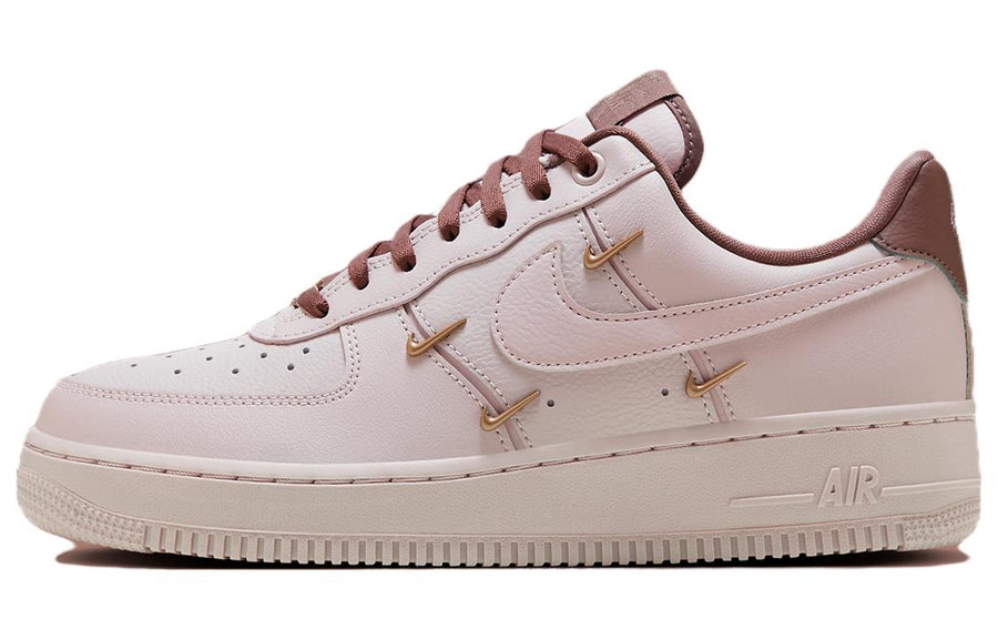 ナイキ エアフォース1 Nike Women's Air Force 1 Low LX "Pink Oxford" HF0735-001