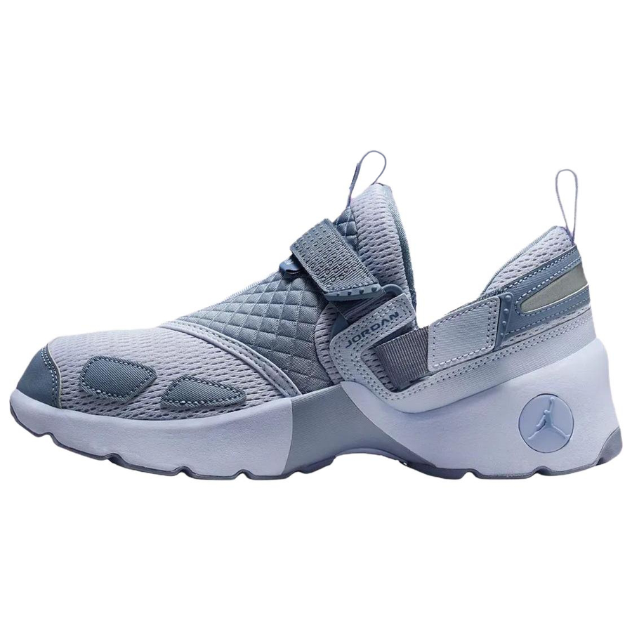 ジョーダン Nike Women's Jordan Trunner LX "Ghost/Reflective Silver/Ashen Slate/Ashen Slate" HQ2164-010