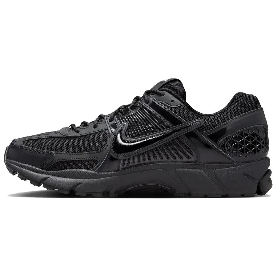 ナイキ ボメロ Dover Street Market × Nike Zoom Vomero 5 "Black" FZ3313-001