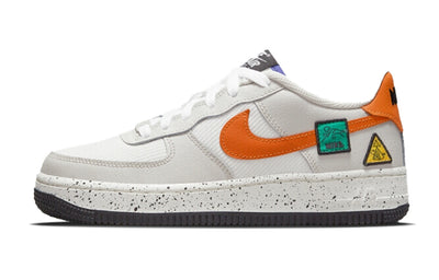 ナイキ エアフォース1 Nike GS Air Force 1 ACG "Inspired Grey Orange" DO4657-081