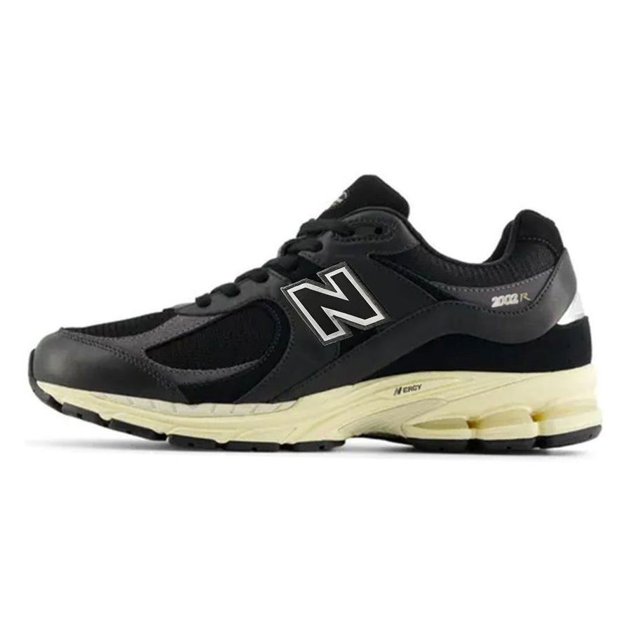 ニューバランス 2002R New Balance 2002R "Vintage Black" M2002RIB