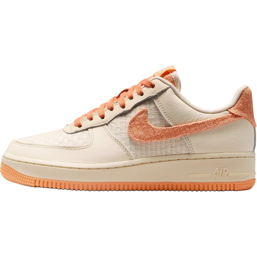 ナイキ エアフォース1 Nike Women's Air Force 1 Low "Coconut Milk/Copper Moon" IB7944-113