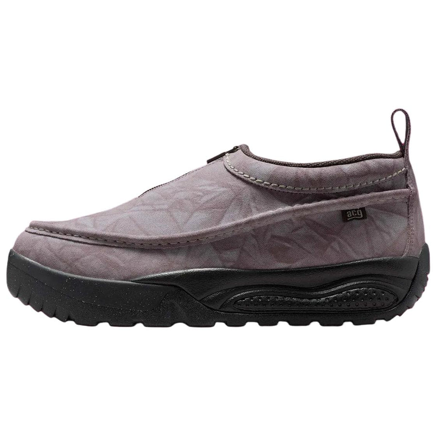 ナイキ Nike ACG IZY "Wrinkly Reflective" HV4088-200