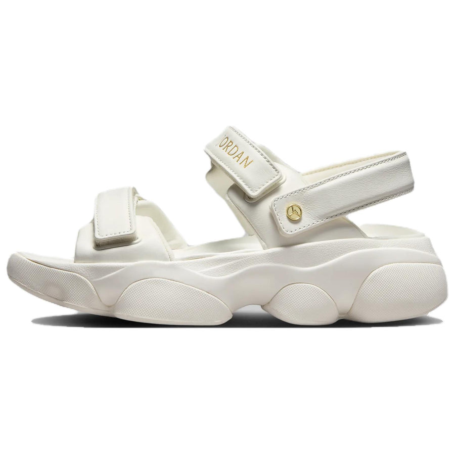 ジョーダン Nike Women's Jordan Deja "Sail/Metallic Gold" FN5036-100