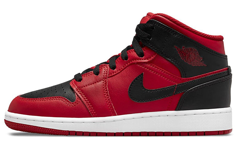 エアジョーダン1 Nike Air Jordan 1 Mid "Reverse Bred" 554724-660