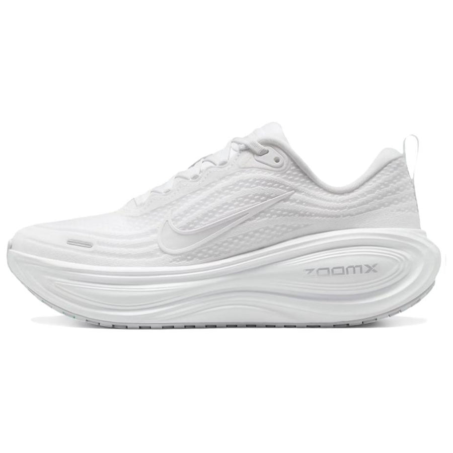 ナイキ ボメロ Nike Women's Vomero Plus "Triple White" HV8154-102