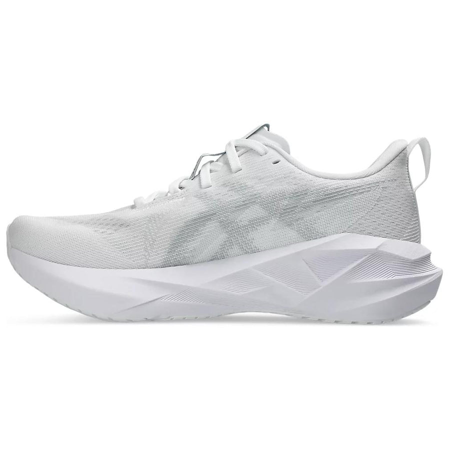 アシックス ノヴァブラスト Asics Women's Novablast 5 "White/Piedmont Grey" 1012B765-100